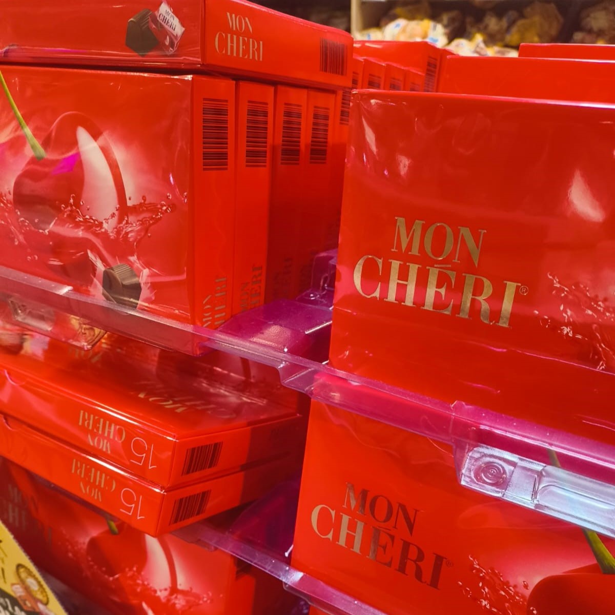 Get Ferrero Mon Chéri chocolates shipped fresh from Germany straight to your home, ensuring the finest quality and delicious taste.