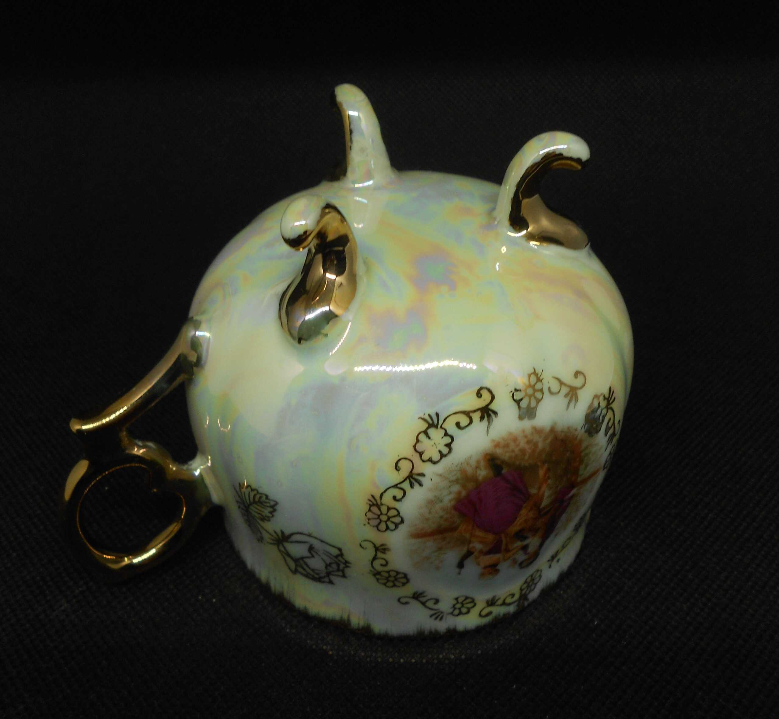 KMW ELLis LD. 1888 Very Nice Cup Saucer Courting Couple in Rococo Style _7 scaled 1